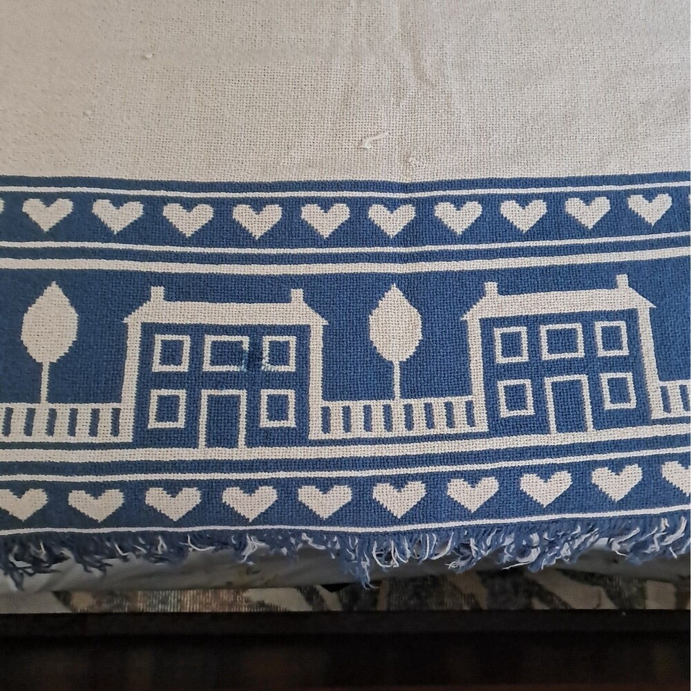 Cottagecore Blue Heart Woven Tapestry Throw Fringe Blanket Reversible Vtg - Picture 3 of 9